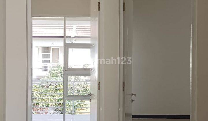 Rumah Minimalis 2 Lantai di Taman Kopo Indah 5 1