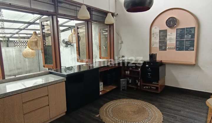 ruang usaha ex coffee shop di sayap ciumbuleuit ruang usaha ex coffee shop di sayap ciumbuleuit