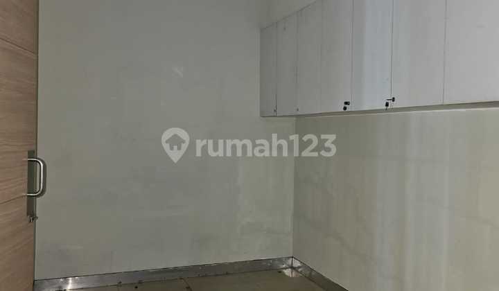 Strategically Located Shop House on Pasir Kaliki Main Road 2