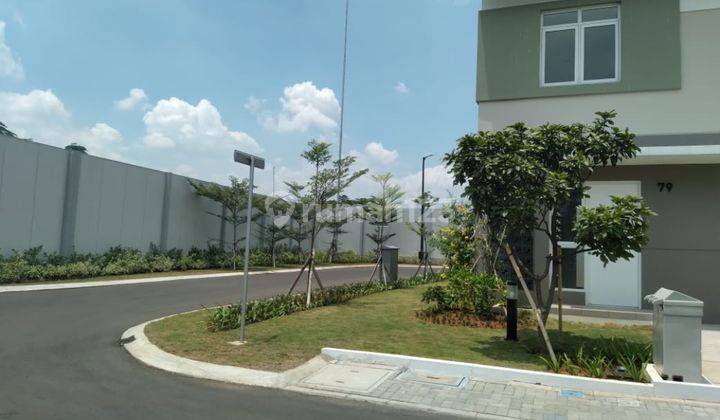 Rumah Cantik Minimalis Lokasi di Summarecon  2