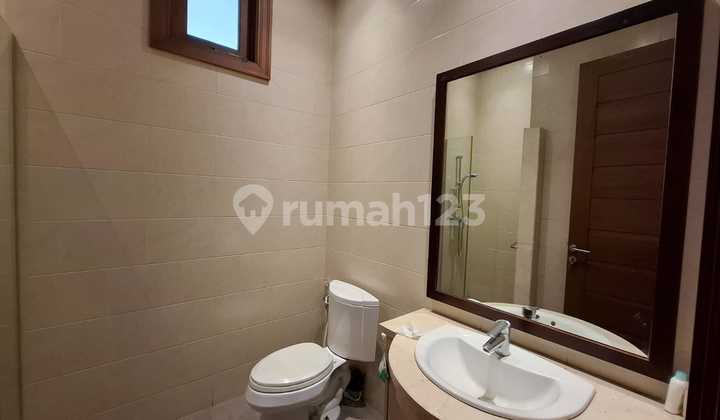 rumah minimalis modern 3 lantai di bale pakuan ciumbuleuit 2