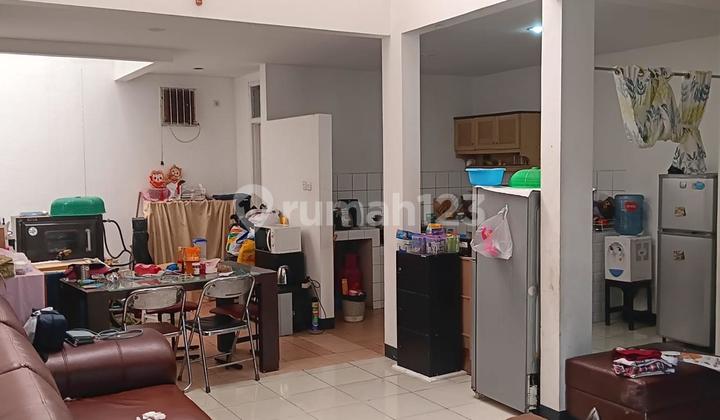 Rumah Siap Huni Terawat dan Nyaman di Komplek Mekarwangi