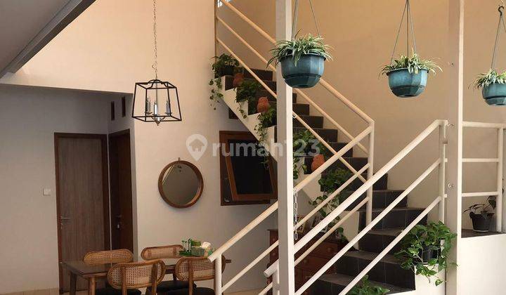 Rumah Cantik Siap Pakai Baru Renov di Jalan Reog 2