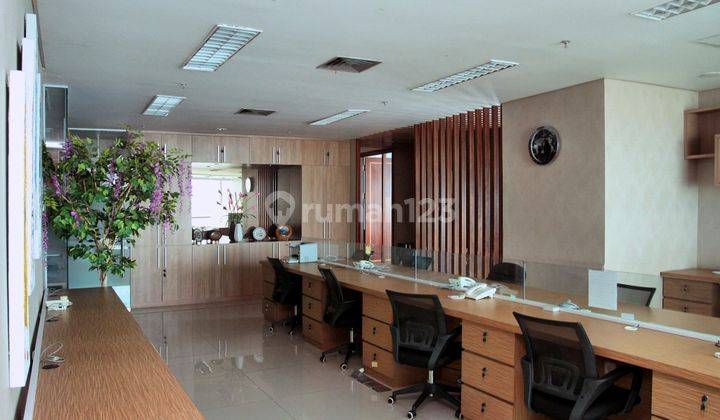 Sewa Kantor di Gandaria Office 8 300m2 Full Furnish 250rb nego 3