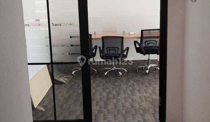 Kantor di Summarecon Bekasi 9 m Furnish 3 pax 1