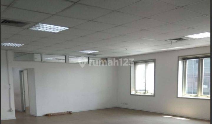 Sewa kantor di Jakarta Mutiara building 96m partisi 120 K nego  1