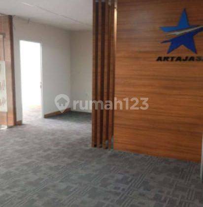 Sewa kantor di Jakarta menara Thamrin 86M² partisi 190k Nego  2