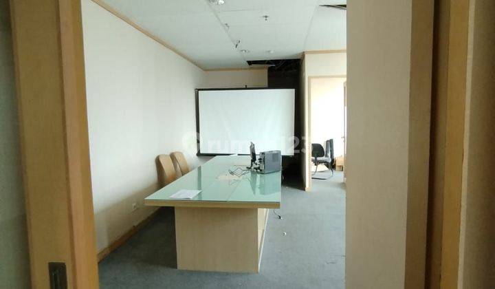 Sewa kantor di Jakarta plaza mutiara 82M² partisi 190k Nego  2