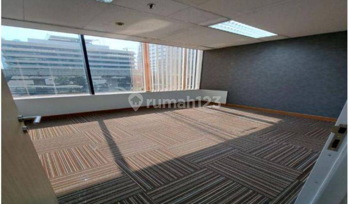 SEWA kantor di Jakarta Palma one 271M² partisi 140k Nego  1