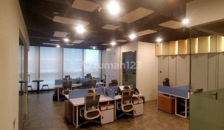 Sewa kantor di Jakarta treasury tower 133M² furnished 275k Nego  2