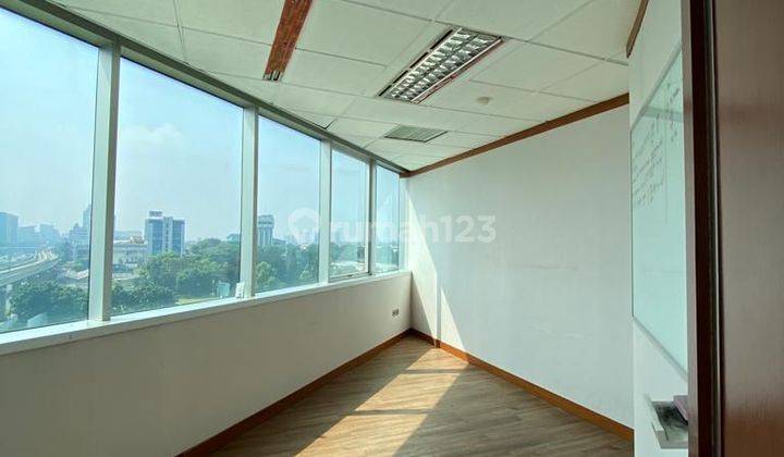 SEWA KANTOR DI JAKARTA SELATAN WISMA 133M² PARTISI 165K Nego  2