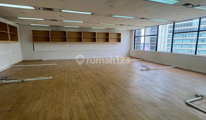 Sewa Kantor di Sudirman, Jakarta Selatan 177m2 Partisi 175k Nego 1