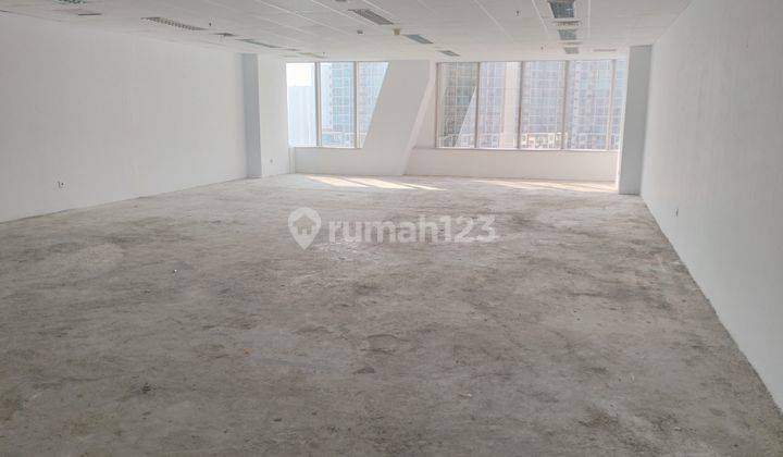 Disewakan Kantor Kuningan, Jakarta Selatan 158m2 Bare 200k Nego 2