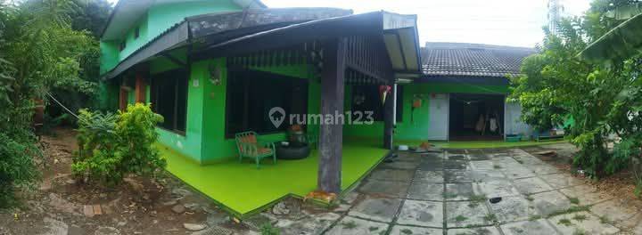 Rumah Ciracas,bangunan Lama,luas Dan Strategis 1