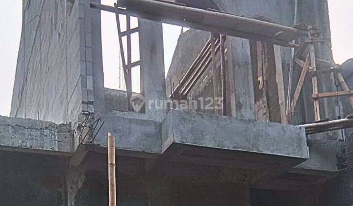 Rumah Cluster Jatiwaringin Strategis Dekat Pintu Toll 2