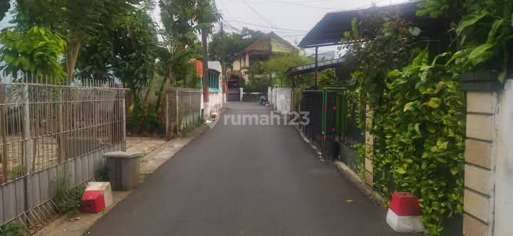 Rumah Ciracas,bangunan Lama,luas Dan Strategis 2