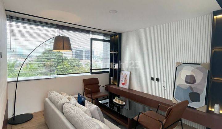 Rumah Modern ada Kolam renang di Tiap rumah lokasi dekat Perkantoran Gatsu 12