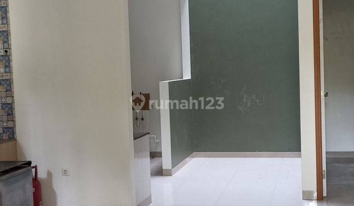 Dijual Murah Rumah Rapih Siap Huni, Minimalis Design Mandiri, lokasi dekat sekolah Pahoa dan Tunas Bangsa, dekat Mall sms dan pasar Sinpasa, pasar Paramount. Rumah sudah baja ringan.  2