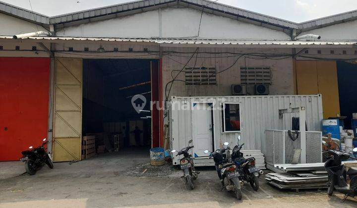 Disewakan Gudang siap pakai Di cipondoh, Muat container 20 Feet 1