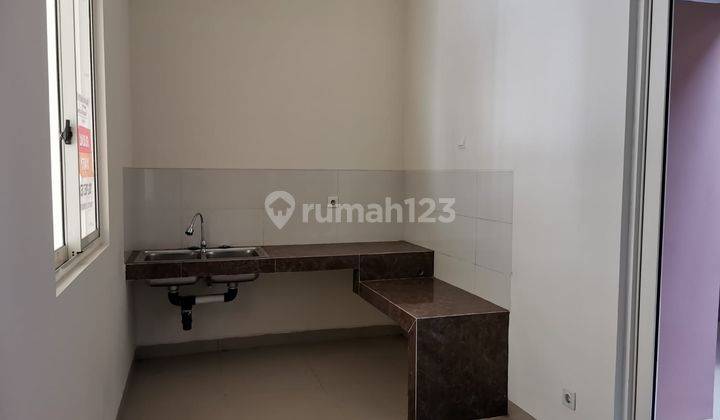 Dijual Rumh Murah Di Kawasan Spring, Summarecon Serpong. Lokasi Sangat Asri, Dekat Dengan Pusat Kuliner, Sekolah, Dan Mall 2