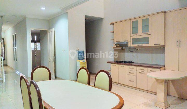 Rumah Minimalis di dekat Pakubuwono 11