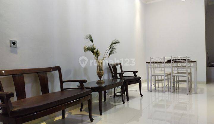 Rumah Bagus Semi Furnished di Rempoa 3