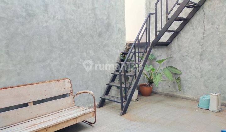Rumah Bagus Siap Huni di Ciputat Timur 11