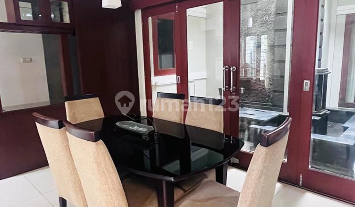 Rumah Minimalis Bagus Furnished di Cipete