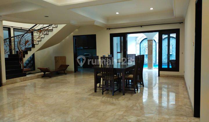 Rumah Bagus Semi Furnished Di Pondok Indah 2