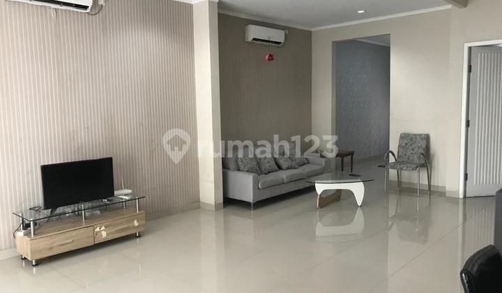Rumah Bagus Semi Furnished Di Cipete