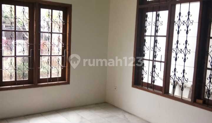 Ready-to-Occupy House in Cipete