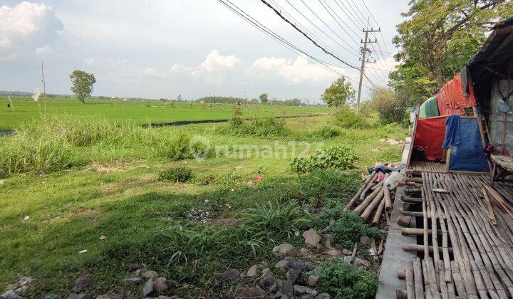 Tanah di Jalan raya solo ngawi depan RS At-tin hanya 700m dari pintu tol Ngawi 1