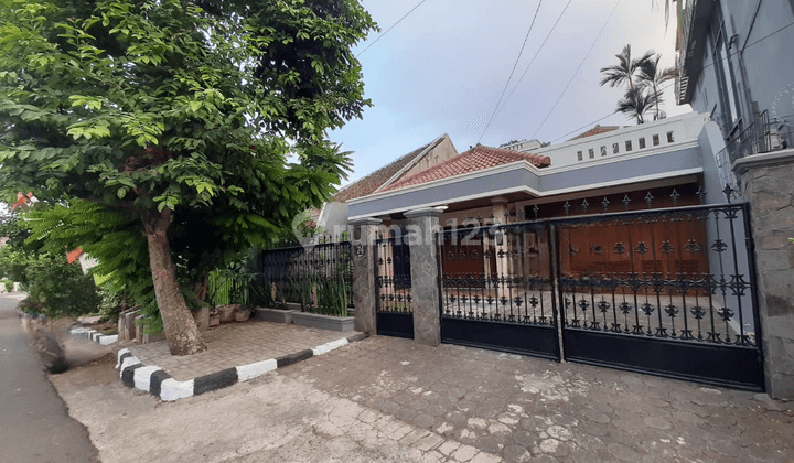 Disewakan Rumah Sayap Riau Pusat Kota Bandung Kantor 1