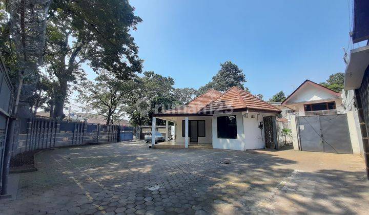 DISEWAKAN RUMAH BELANDA KANTOR USAHA RIAU RE MARTADINATA BANDUNG 1