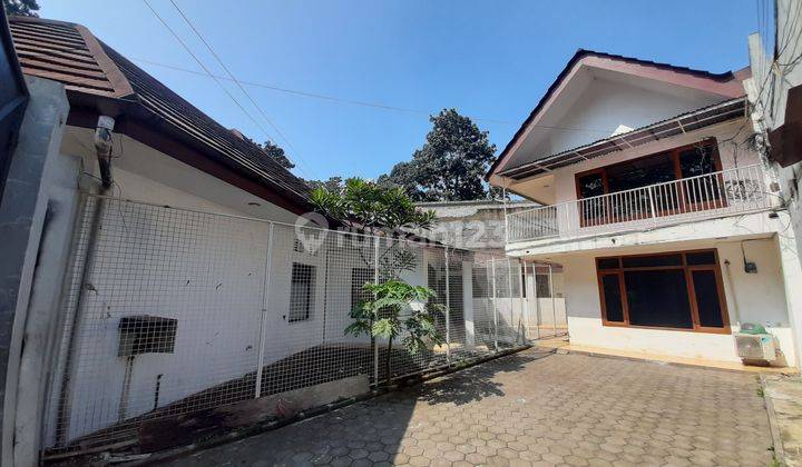 DISEWAKAN RUMAH BELANDA KANTOR USAHA RIAU RE MARTADINATA BANDUNG 2