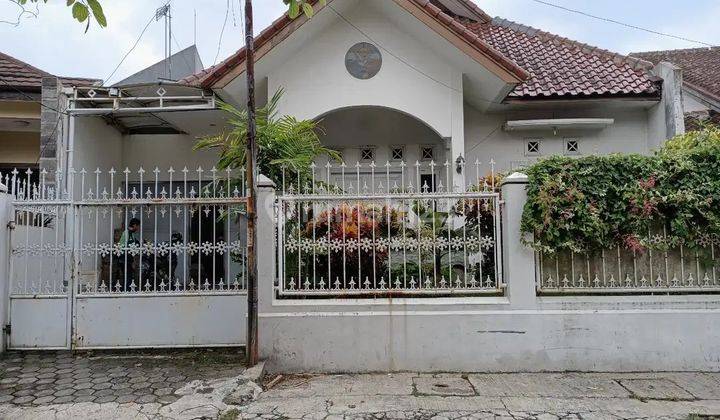 Disewakan Rumah Kantor Sayap Riau Re Martadinata Kota Bandung 1