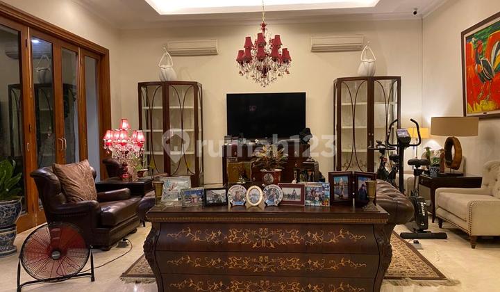 Dijual Rumah Mewah di Jl. Kerinci, Kebayoran Baru