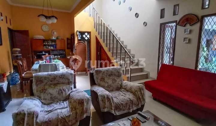 Dijual Cepat Rumah Tinggal Nyaman di Ciracas, Jakarta Timur