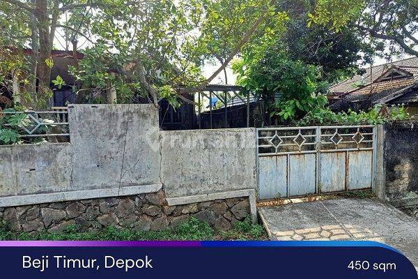 Dijual Cepat Rumah Lama Hitung Tanah di Beji Timur, Depok 1