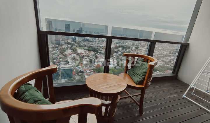 For Rent District 8 2Br 105 M2 High Floor 2