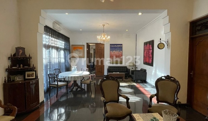 Dijual Rumah Lama Siap Huni di Menteng, Jakarta Pusat Dijual Rumah Lama Siap Huni di Menteng, Jakarta Pusat