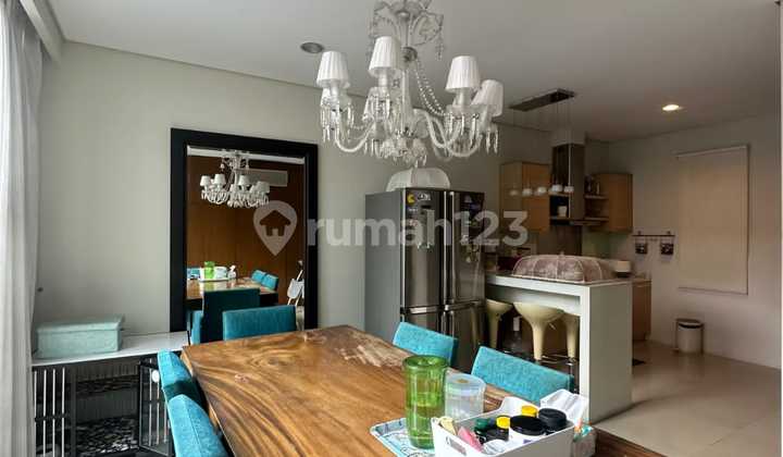 Dijual Rumah Cantik Siap Huni Dalam Town House Cilandak