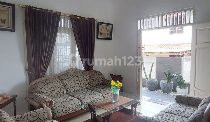 Dijual Cepat Rumah Tinggal 2 Lantai di Condet, Jakarta Timur 2