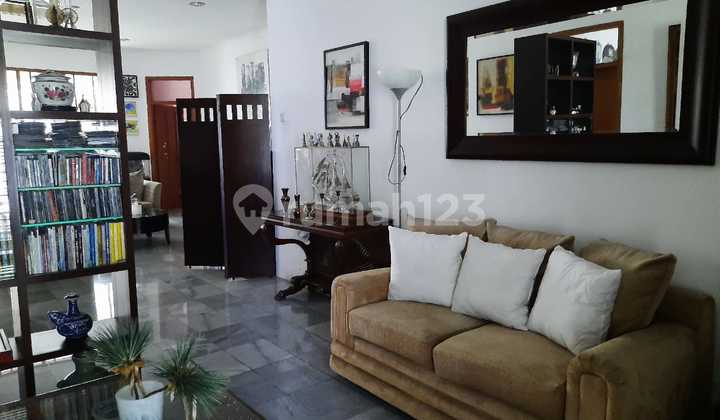 Dijual Rumah Siap Huni di Senopati, Kebayoran Baru Dijual Rumah Siap Huni di Senopati, Kebayoran Baru