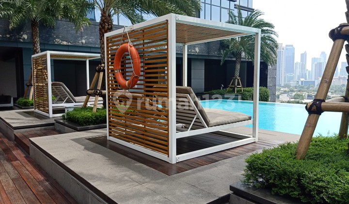 kolam renang disewakan unit 1 bedroom furnished