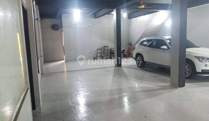 Dijual Ruko di Pinggir Jalan Besar di Kebayoran Lama 2