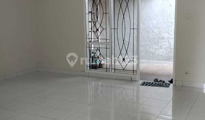 Di Jual rumah Sevilla BSD Lokasi Bagus Akses Mudah