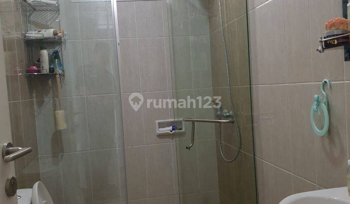 Rumah 2.5 Lantai Dalam Kondisi Seperti Baru Di Omaha Village .3dw 15