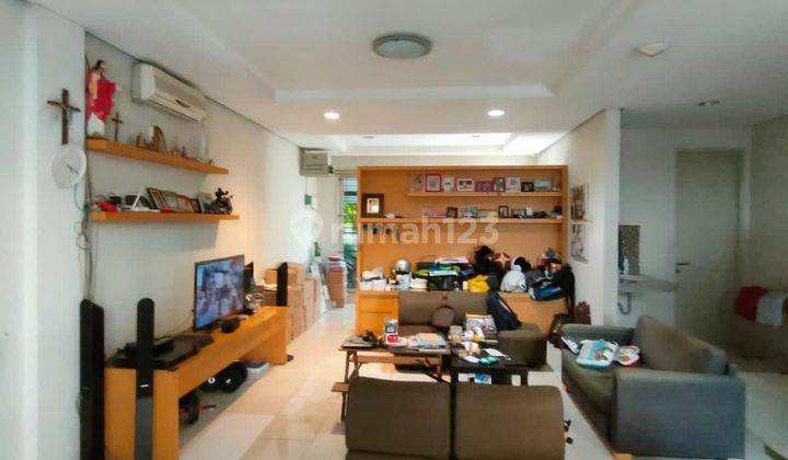 Rumah Di Jl Cempaka Belakang Rs Harapan Kita Jakbar .rymd 2