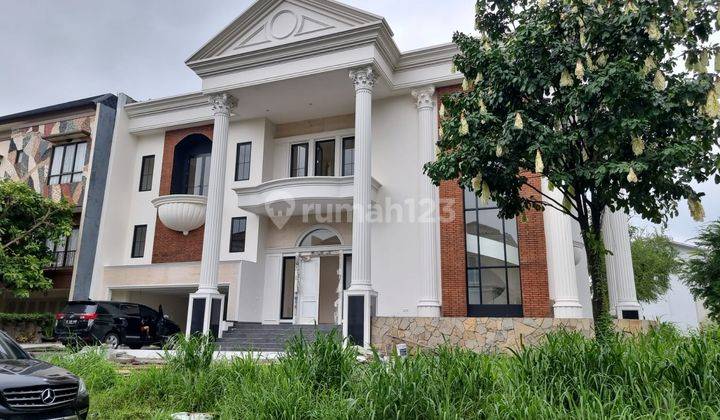 25m Rumah Mewah American Clasic Ada Kolam Renang,lift di Alsut Yl 2